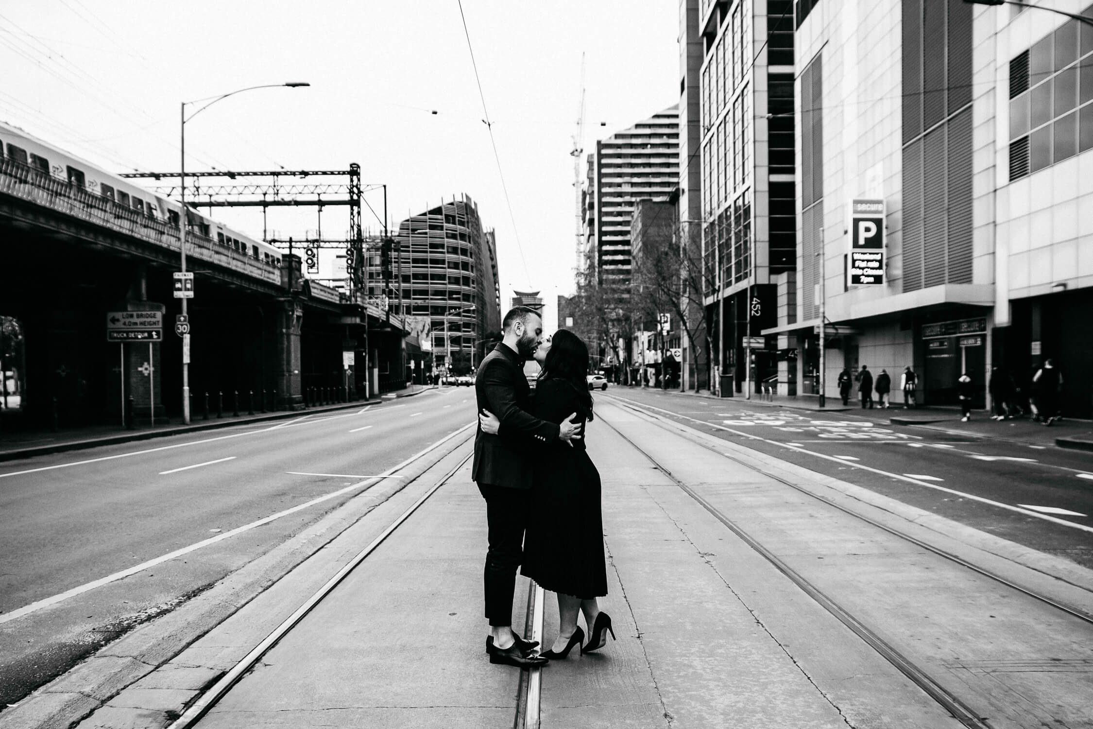 Family, Wedding & Newborn Photographer in Melbourne | Gill Juergens Photography | Engagement - love in the city of Melbourne | Gill Juergens Photography