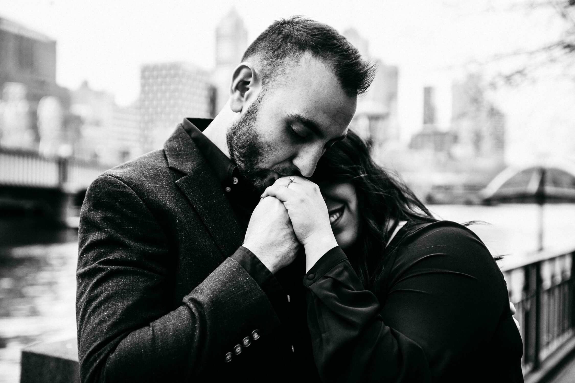 Family, Wedding & Newborn Photographer in Melbourne | Gill Juergens Photography | Engagement - love in the city of Melbourne | Gill Juergens Photography