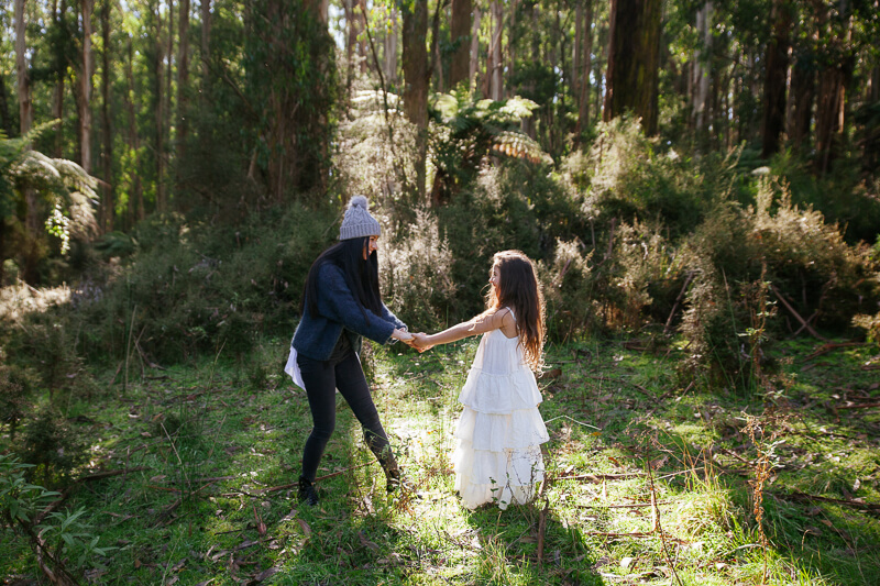 Family, Wedding & Newborn Photographer in Melbourne | Gill Juergens Photography | Family photos in the foot of the hills of the Dandenong Ranges | Gill Juergens Photography