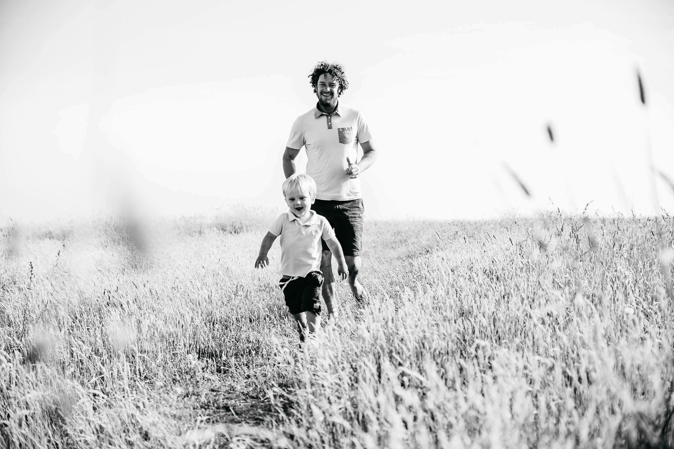 Family, Wedding & Newborn Photographer in Melbourne | Gill Juergens Photography | Fun at Flinders | Gill Juergens Photography
