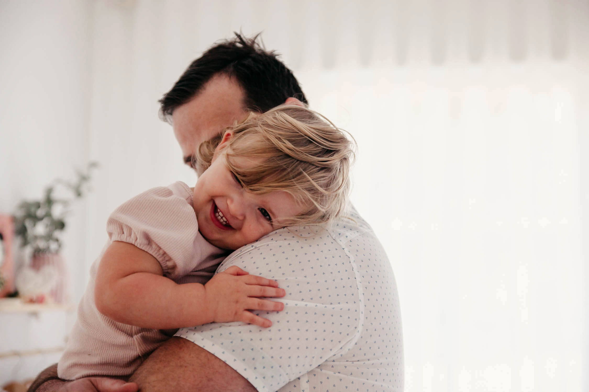 Family, Wedding & Newborn Photographer in Melbourne | Gill Juergens Photography | Idyllic in home lifestyle session | Gill Juergens Photography