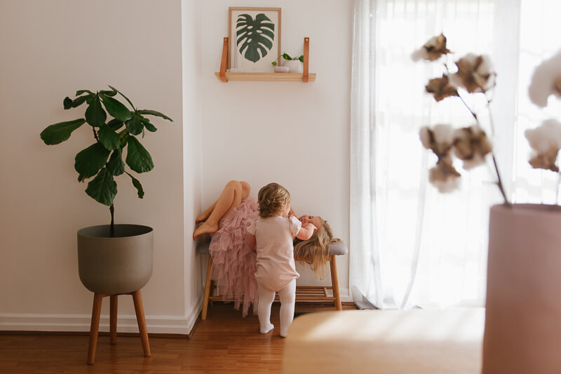 Family, Wedding & Newborn Photographer in Melbourne | Gill Juergens Photography | Idyllic in home lifestyle session with family photos in Melbourne | Gill Juergens Photography