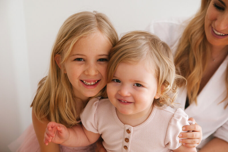 Family, Wedding & Newborn Photographer in Melbourne | Gill Juergens Photography | Idyllic in home lifestyle session with family photos in Melbourne | Gill Juergens Photography