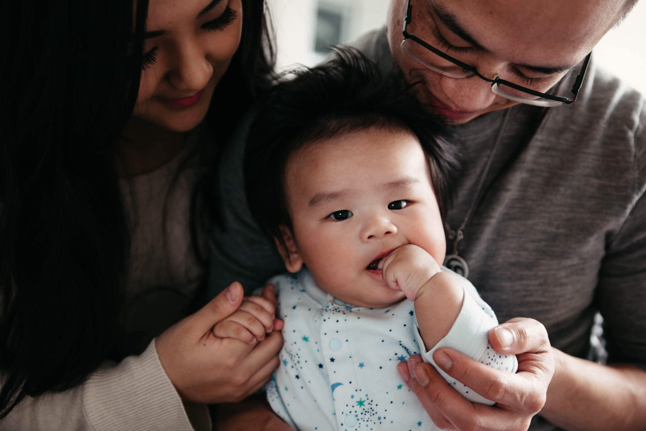 Family, Wedding & Newborn Photographer in Melbourne | Gill Juergens Photography | In home lifestyle fun | Gill Juergens Photography