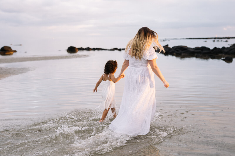 Family, Wedding & Newborn Photographer in Melbourne | Gill Juergens Photography | Family photos especially for mum and daugher | Gill Juergens Photography