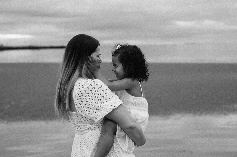 Family, Wedding & Newborn Photographer in Melbourne | Gill Juergens Photography | Family photos especially for mum and daugher | Gill Juergens Photography
