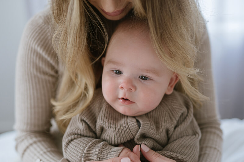 Family, Wedding & Newborn Photographer in Melbourne | Gill Juergens Photography | The 6 month milestone is the perfect time for family photos | Gill Juergens Photography