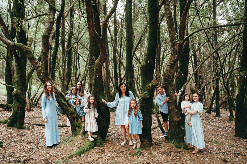 Extended family photos to gift to Mum | Gill Juergens Photography