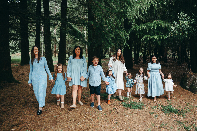 Family, Wedding & Newborn Photographer in Melbourne | Gill Juergens Photography | Extended family photos to gift to Mum | Gill Juergens Photography