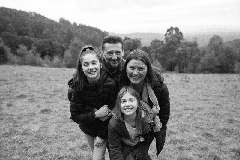 Family, Wedding & Newborn Photographer in Melbourne | Gill Juergens Photography | Winter fun in the hills with family photos | Gill Juergens Photography
