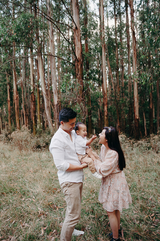 Family, Wedding & Newborn Photographer in Melbourne | Gill Juergens Photography | Fun family photos in the hills | Gill Juergens Photography
