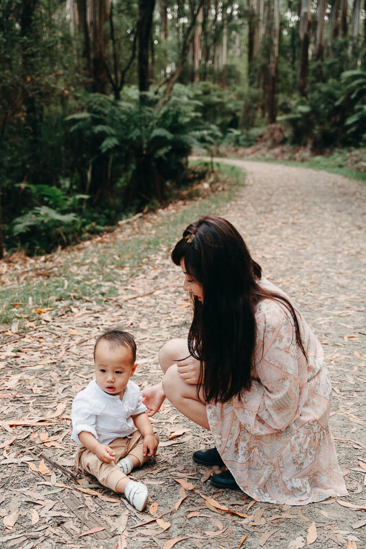 Family, Wedding & Newborn Photographer in Melbourne | Gill Juergens Photography | Fun family photos in the hills | Gill Juergens Photography