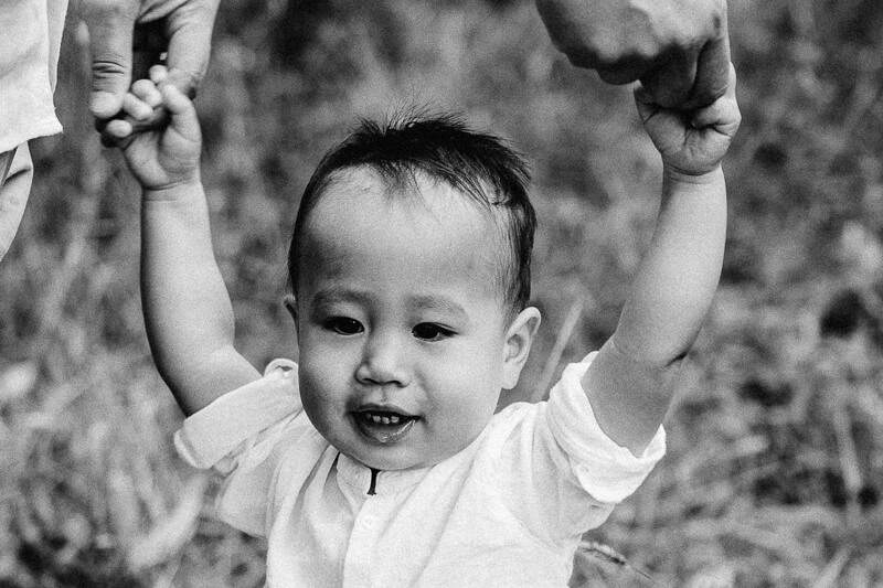 Family, Wedding & Newborn Photographer in Melbourne | Gill Juergens Photography | Fun family photos in the hills | Gill Juergens Photography