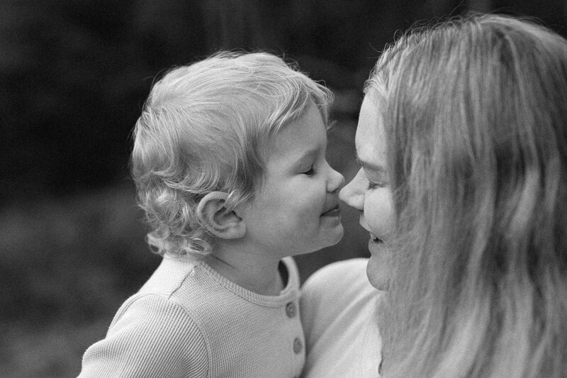 Family, Wedding & Newborn Photographer in Melbourne | Gill Juergens Photography | Family photos, baby bump included | Gill Juergens Photography