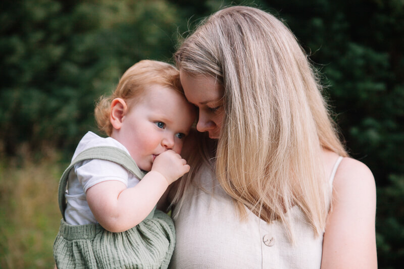 Family, Wedding & Newborn Photographer in Melbourne | Gill Juergens Photography | Maternity photos in Olinda with Louise and her family | Gill Juergens Photography