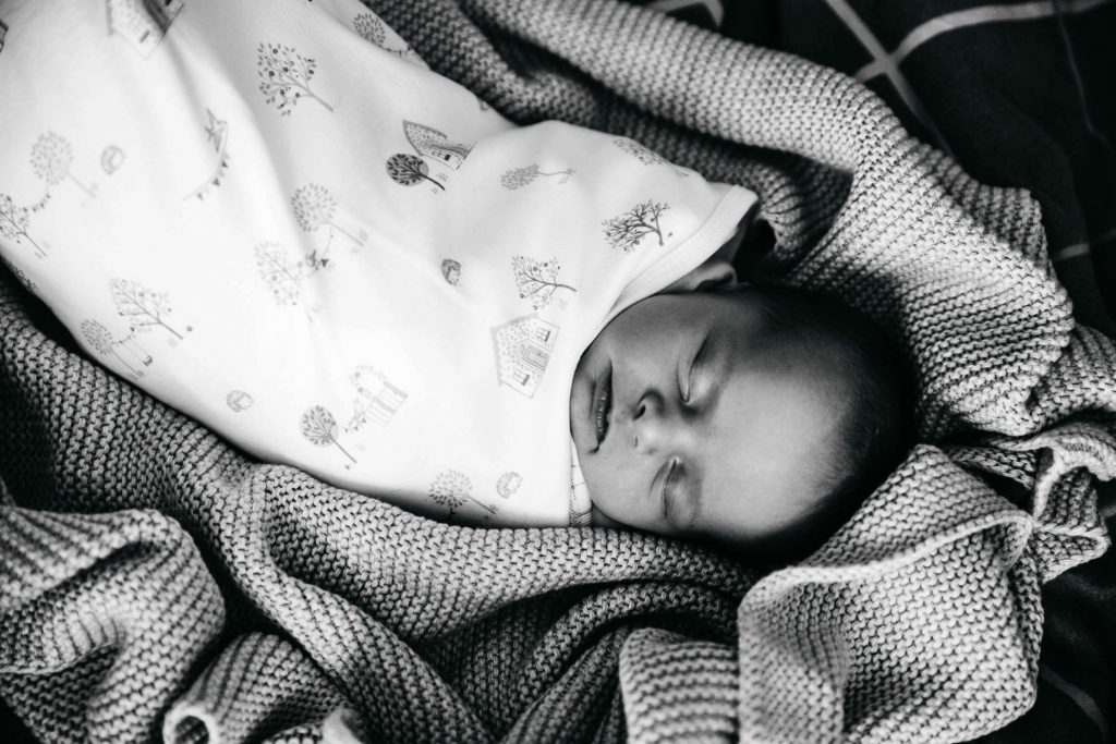 Family, Wedding & Newborn Photographer in Melbourne | Gill Juergens Photography | In home lifestyle session | Gill Juergens Photography