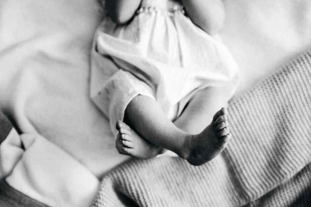 Family, Wedding & Newborn Photographer in Melbourne | Gill Juergens Photography | In home lifestyle session | Gill Juergens Photography