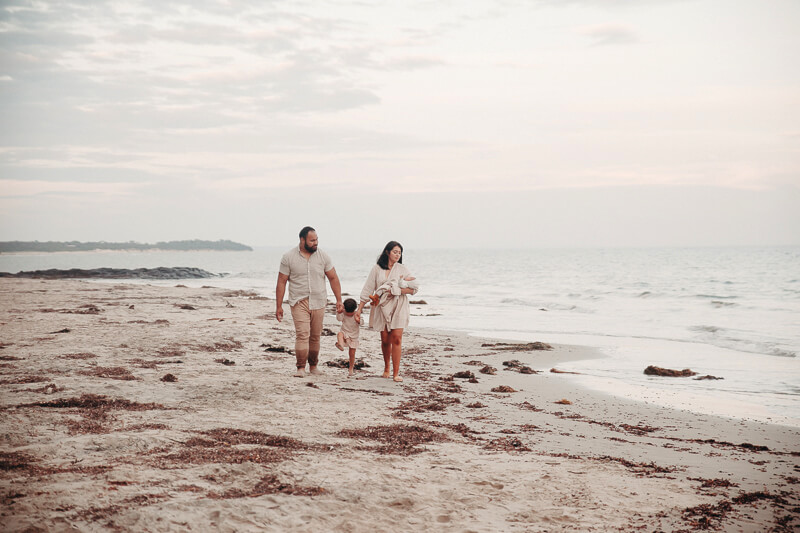 Family, Wedding & Newborn Photographer in Melbourne | Gill Juergens Photography | Outdoor newborn photos on the Mornington Peninsula coastline | Gill Juergens Photography