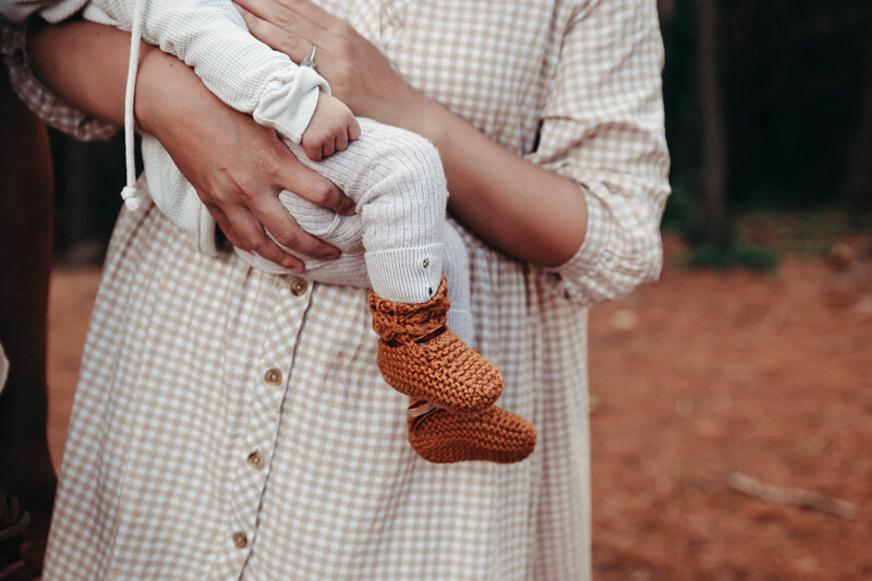 Family, Wedding & Newborn Photographer in Melbourne | Gill Juergens Photography | Outdoor newborn photos on the Mornington Peninsula coastline | Gill Juergens Photography
