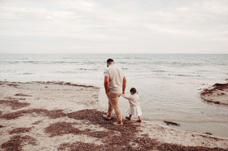 Family, Wedding & Newborn Photographer in Melbourne | Gill Juergens Photography | Outdoor newborn photos on the Mornington Peninsula coastline | Gill Juergens Photography