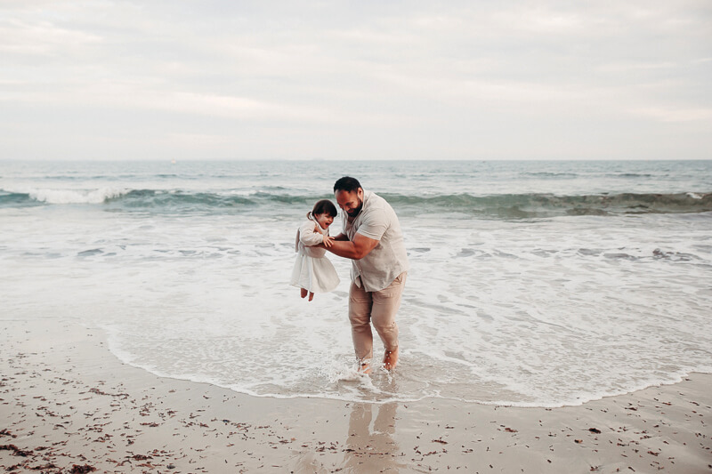 Family, Wedding & Newborn Photographer in Melbourne | Gill Juergens Photography | Outdoor newborn photos on the Mornington Peninsula coastline | Gill Juergens Photography