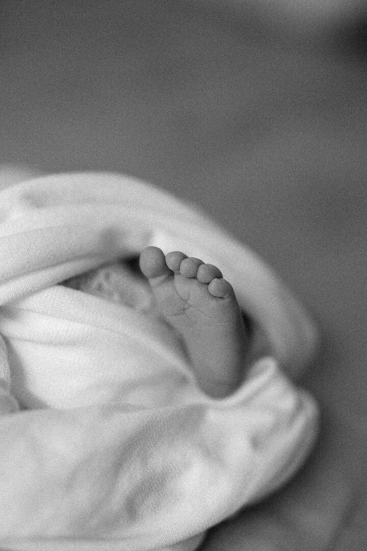 Family, Wedding & Newborn Photographer in Melbourne | Gill Juergens Photography | Melbourne Newborn Photographer | In-home Newborn Photos | Gill Juergens Photography