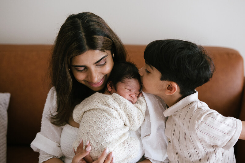 Family, Wedding & Newborn Photographer in Melbourne | Gill Juergens Photography | Melbourne Newborn Photographer, relaxed In-home Newborn Photos | Gill Juergens Photography