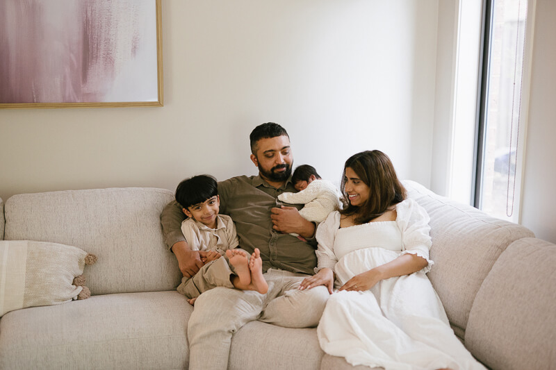 Family, Wedding & Newborn Photographer in Melbourne | Gill Juergens Photography | Melbourne Newborn Photographer, relaxed In-home Newborn Photos | Gill Juergens Photography