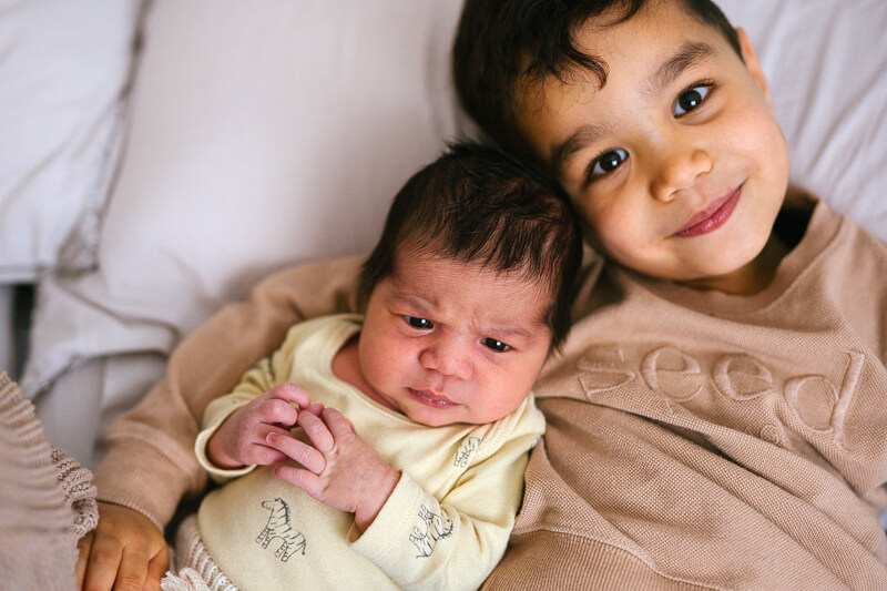 Family, Wedding & Newborn Photographer in Melbourne | Gill Juergens Photography | Newborn photos with Lucas and his big brothers | Gill Juergens Photography